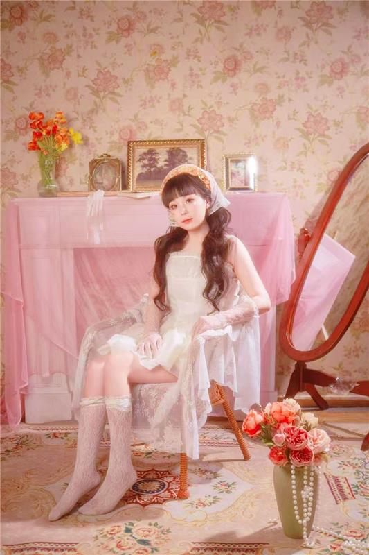 北京草房妹妹笑笑-2.png
