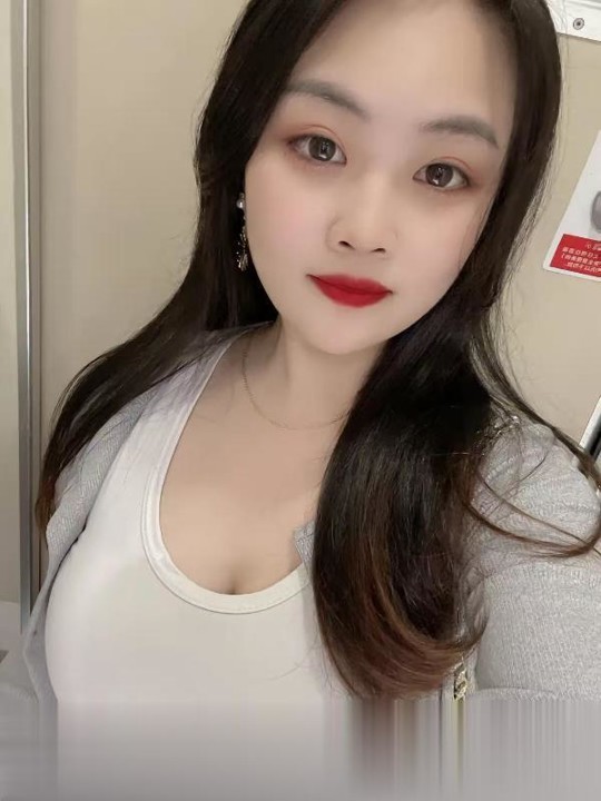 浙江-杭州丰满的妞妞.-1.jpg