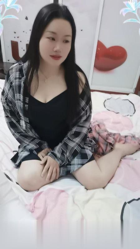 江西-南昌新建丰满大胸少妇-2.jpg